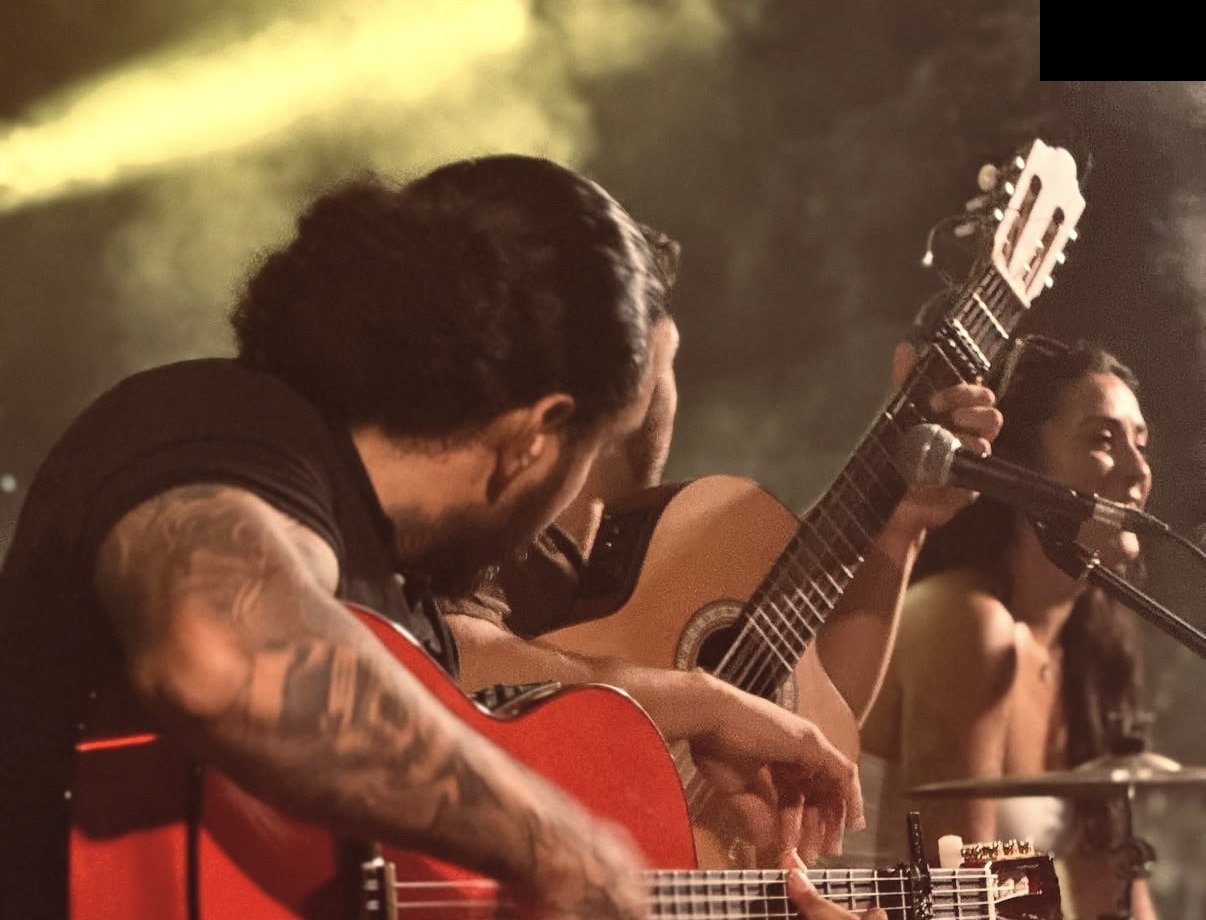 De Estraperlo tocando en directo